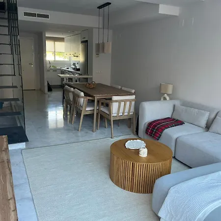 Spacious Townhouse In Javea With Swimming Pool * Platja de Larenal