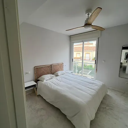 Spacious Townhouse In Javea With Swimming Pool *